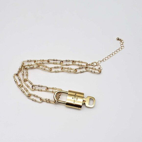 Authentic Louis Vuitton Lock and Key Gold Color with Gold Plated Chain NECKLACE - Picture 11 of 11